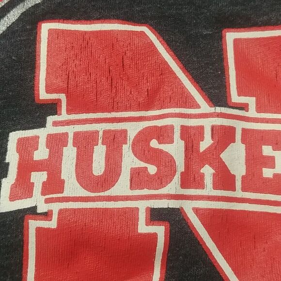 Knights Apparel Cotton Poly Dark Grey V Neck Nebraska Huskers Tee S - Picture 10 of 10